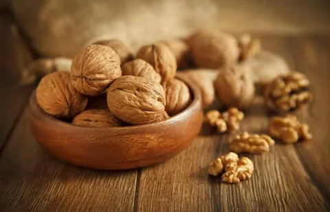 تصویر 3 از قیمت گردو درجه یک + خرید باور نکردنی